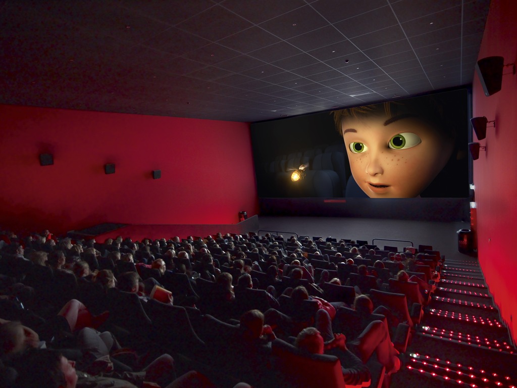 Люди в кинотеатре